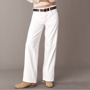 AMO Denim Billie Jeans in Alabaster
